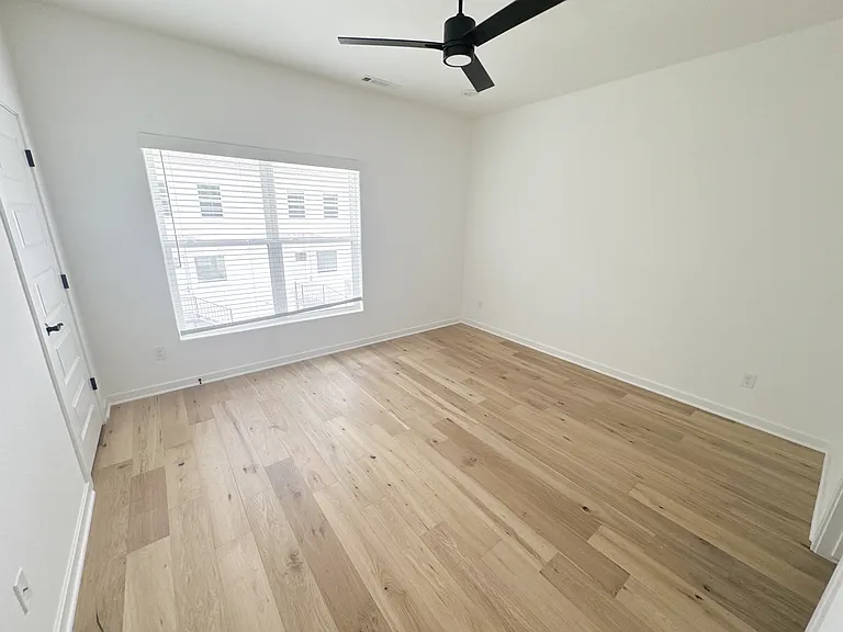 1632 W Neptune St — Photo 11