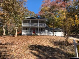 61 Pine Ln, Cleveland, GA 30528