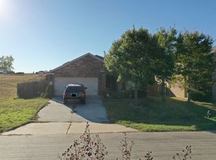 164 Dodge City Trl, Newark, TX 76071