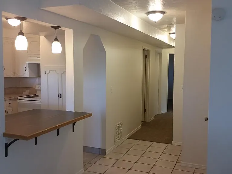 261 Amanda Ct — Photo 6
