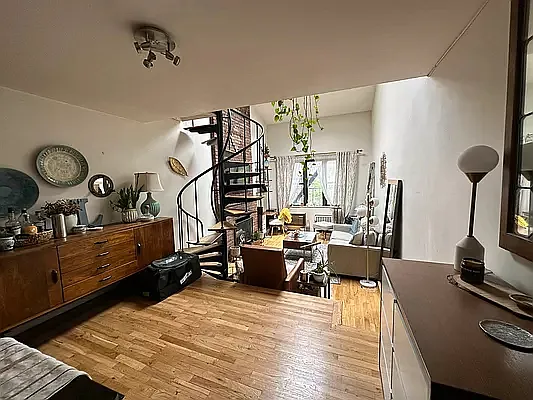 Rented by Living New York | media 2