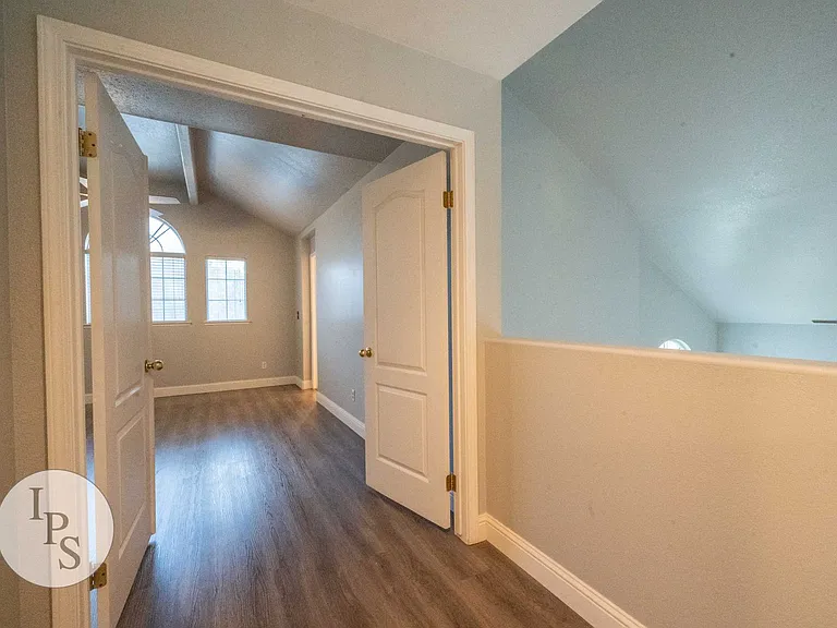 3676 Baron Ave — Photo 18