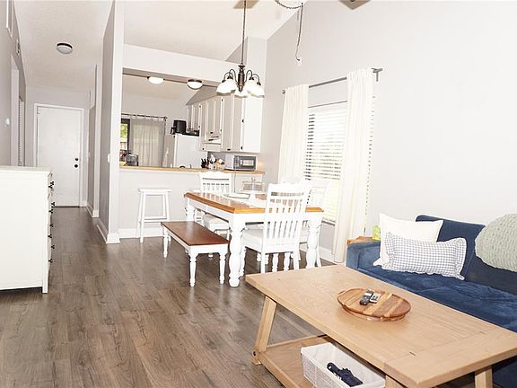 4th image of 7807 AMBERLEA COURT #7807