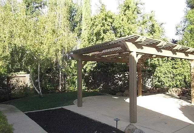225 Rock Creek Ct — Photo 24