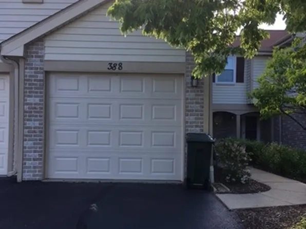 388 Grissom Ct #3SB2, Hoffman Estates, IL 60169