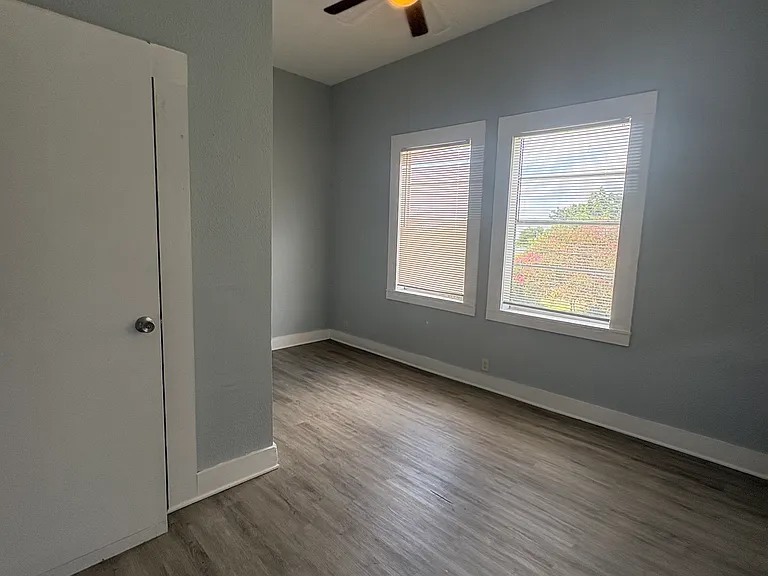 1318 Willow St #2 — Photo 3