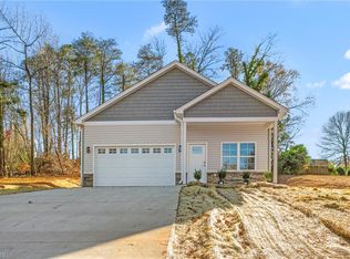 5816 Nylon Dr, Winston Salem, NC 27105