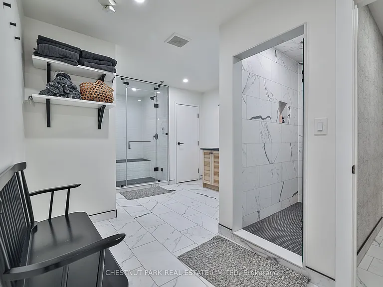 540 College St #Penthouse 2 — Photo 27