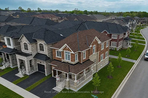 34 Attwater Dr E Photo 1