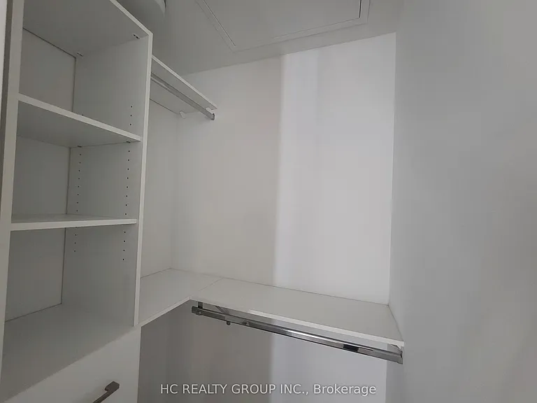215 Queen St W #1206 — Photo 7