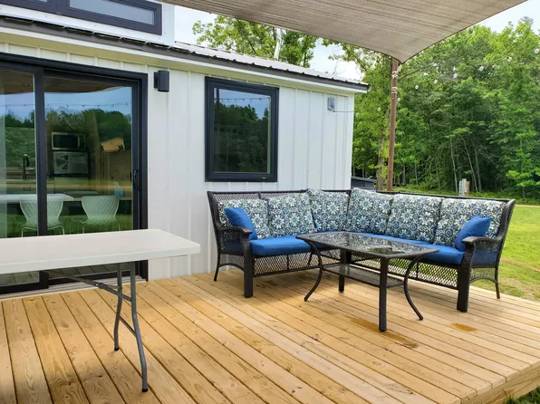 26598 M 140, South Haven, MI 49090