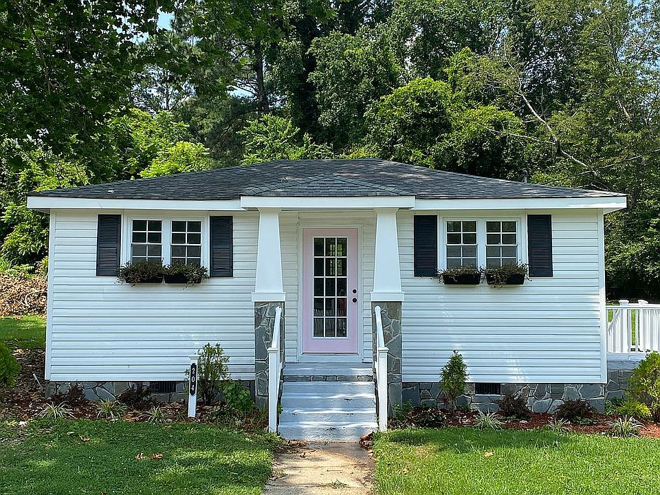 1st image of 204 Debra Dr