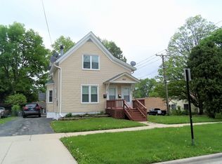 657 Keep Ave, Elgin, IL 60120