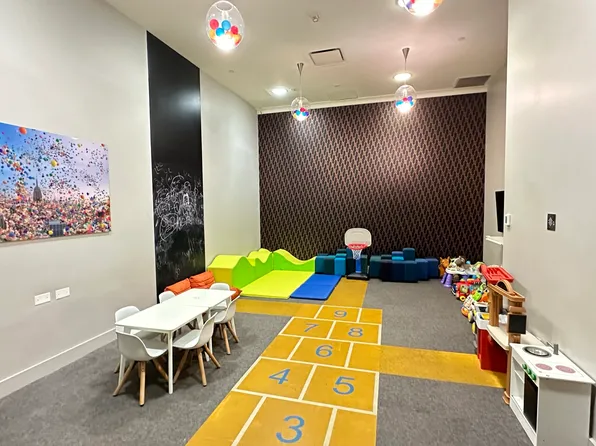 25 Broad Street image 21 of 27