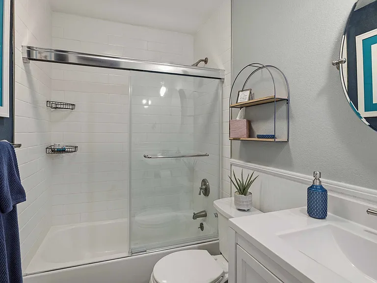 2411 Prospect Ave #109 — Photo 27