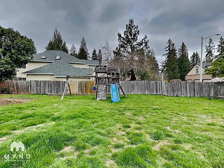 812 NW 143rd St — Photo 21