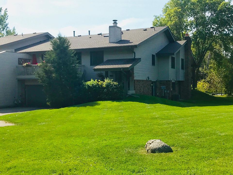 1st image of 9627 Hampshire Ln