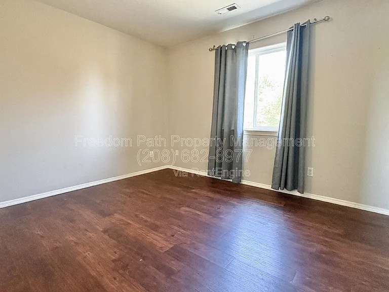 1955 W Ridgemont Ave — Photo 9
