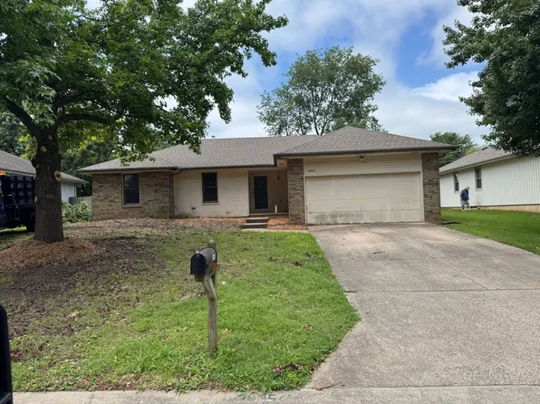 3545 S Meadowlark Ave, Springfield, MO 65807