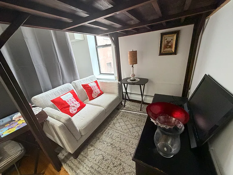 342 W 145th St #2D — Photo 4