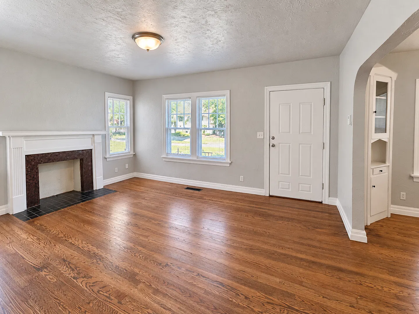 Charming 2-Bed, 1-Bath Home in OKC with Hardwood Floors, Detached Garage — Photo 4