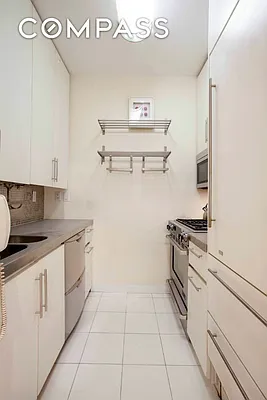 Rented by Compass | media 31