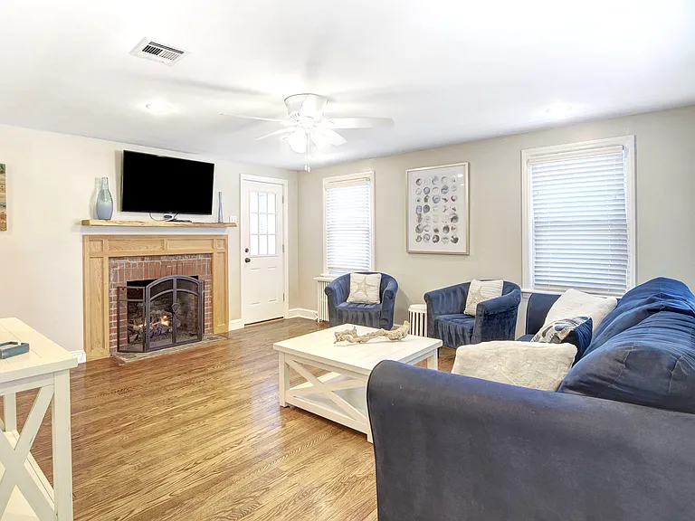 309 Arnold Ave — Photo 3