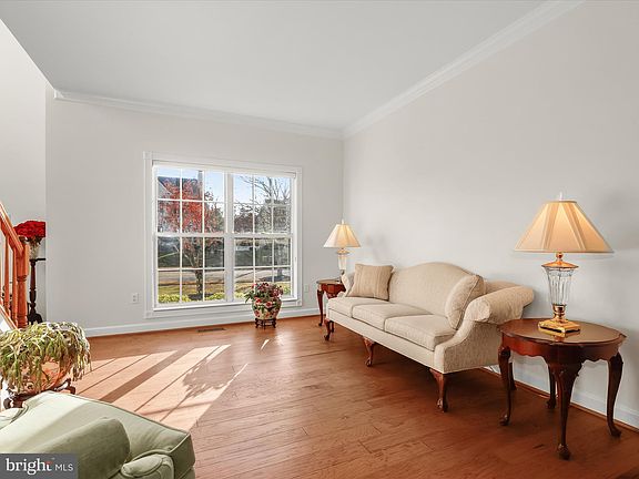 4th image of 3222 Chalford Ct