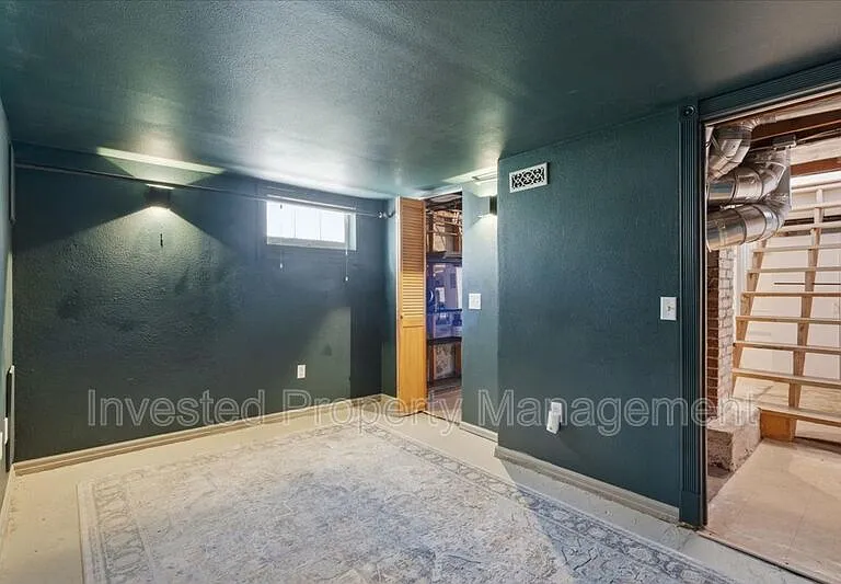 3077 Benton St — Photo 26