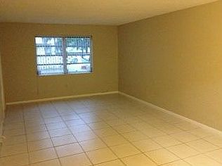 4th image of 13920 Lake Placid Ct APT B13