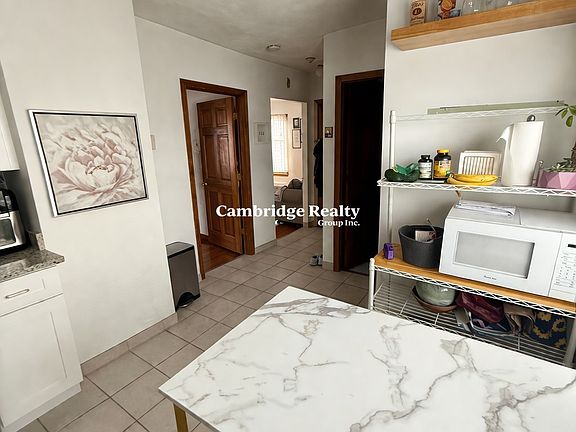 2nd image of 585 Somerville Ave #T