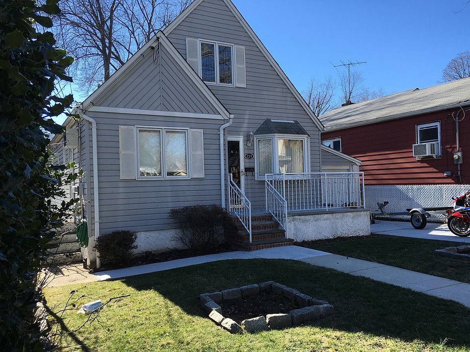 1st image of 224 Otis Ave