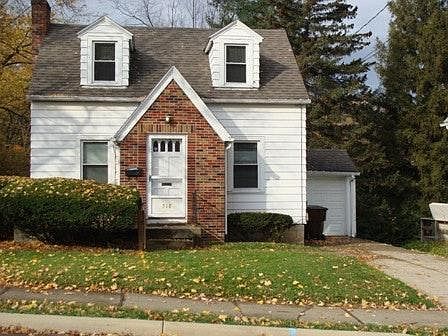 1st image of 318 Wood St