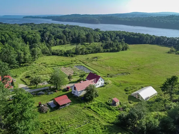 11 Woodbury Way, Verona Island, ME 04416