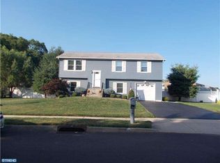 939 Broad St, Florence, NJ 08518