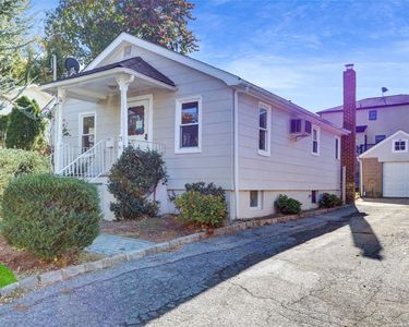 71 Clement Street, Glen Cove, NY, 11542