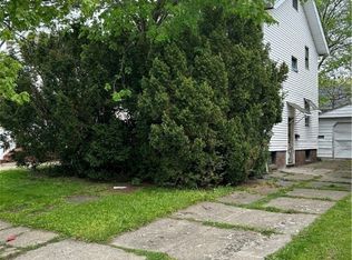 3395 Berea Rd, Cleveland, OH 44111