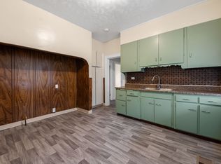 874 Whitcomb Rd, Cleveland, OH 44110