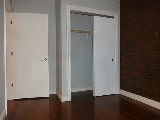 Rented by Blue Egg Realty Corp | media 33