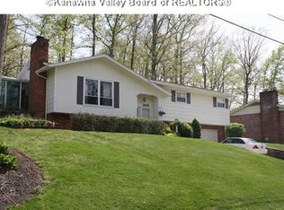 1593 Nottingham Rd, Charleston, WV 25314