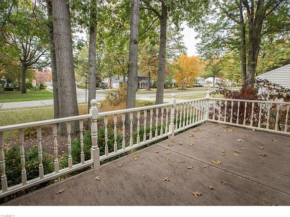 3rd image of 605 Welshire Dr