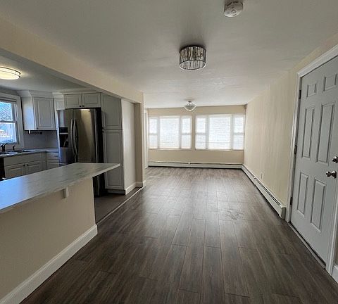 3rd image of 105 Magnolia Ave #1