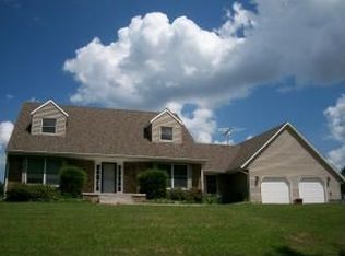 2385 Lucas Rd, Muscatine, IA 52761
