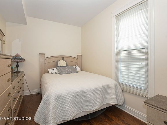 4th image of 3051 N Kimball Ave