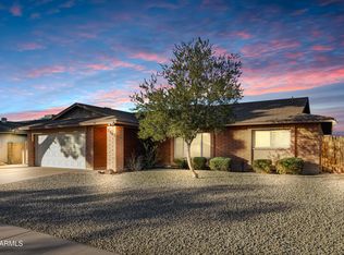 5704 W Hearn Rd, Glendale, AZ 85306