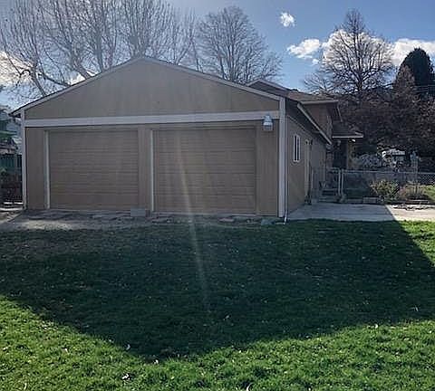 2nd image of 1001 Poplar Ave