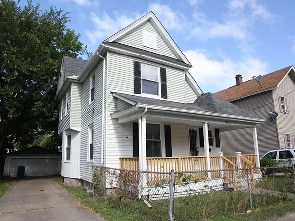 1326 Ripley St, Davenport, IA 52803