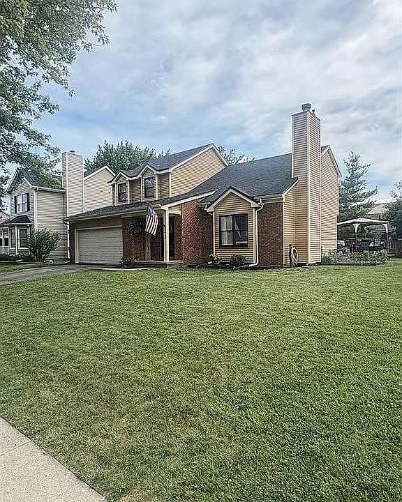 1st image of 2214 Willowtree Ln