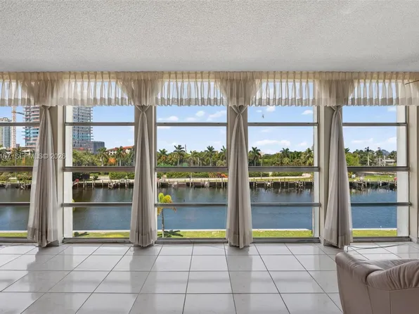 601 Three Islands Blvd APT 403, Hallandale Beach, FL 33009