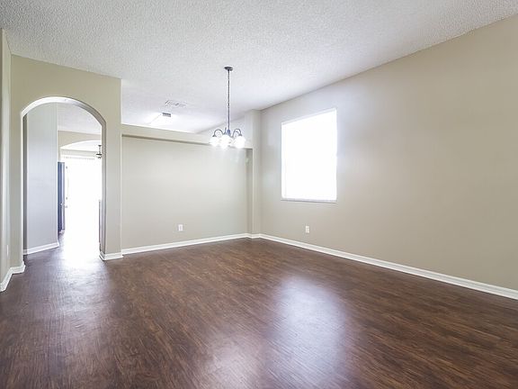 2nd image of 120 Portstewart Dr